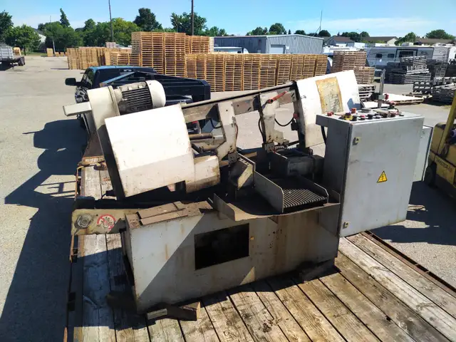 Kasto 10' Horizontal Band Saw