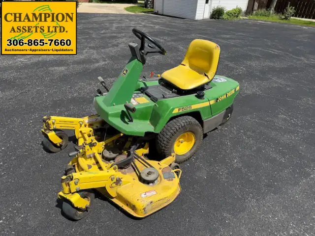John Deere F525 Front Mount 48' Deck Riding Mower
