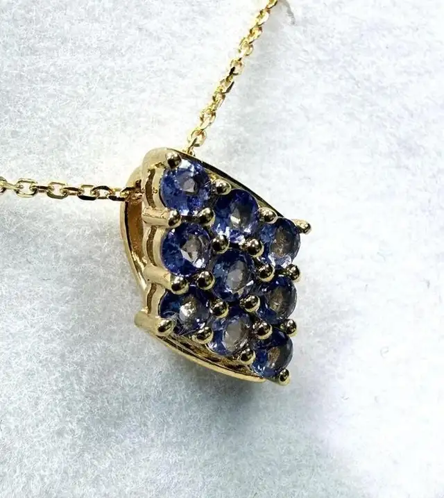 Brand New Sterling Silver Tanzanite Necklace For Sale