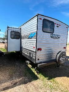 2021 Salem Cruise Lite T24BHXL - financing available! - Photo 2