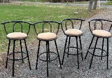 Furniture - Photo 3