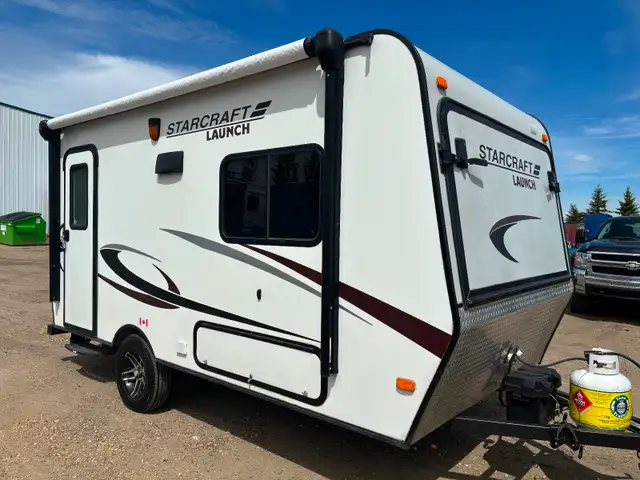 2014 StarCraft Launch 16RB Hybrid travel trailer