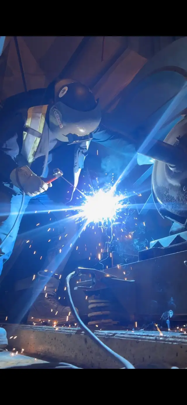 WELDING/SOUDAGE/SOUDEUR/WELDER