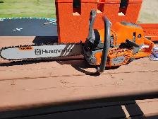 Husqvarna 550xp mark II chainsaw and case - Photo 3