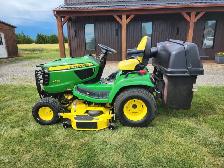 2016 John Deere x750 Diesel lawnmower with Power flow