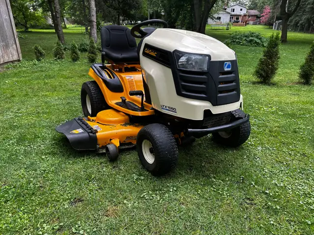 2012 Cub Cadet LTX 1050 Lawn Tractor