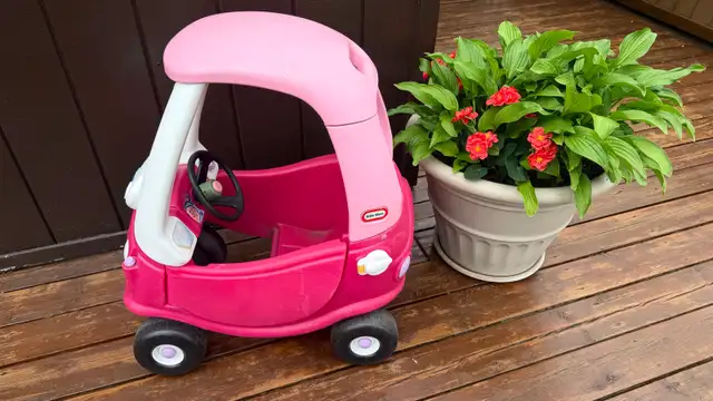 Little Tikes Cozy Coupe
