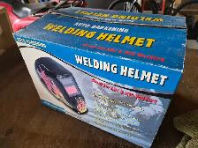Auto-Darkening Welding Helmet