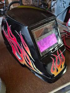 Auto-Darkening Welding Helmet - Photo 2