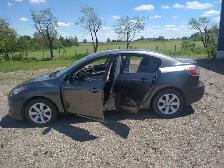 2012 Mazda3 - Photo 2