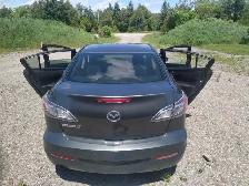 2012 Mazda3 - Photo 3