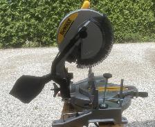 Dewalt DWS715 Compound mitre saw - Photo 4
