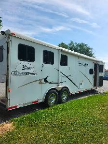 Horse trailer - Photo 3