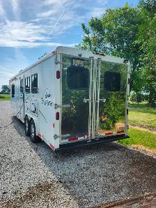 Horse trailer - Photo 5