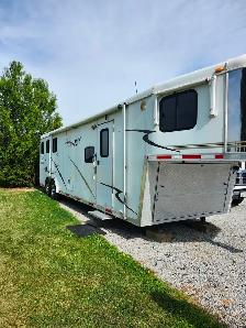 Horse trailer - Photo 6