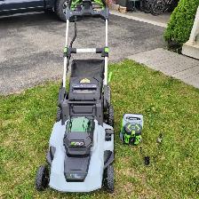 EGO Self-Propelled Lawn Mower with 7.5ah battery & charger - Photo 2