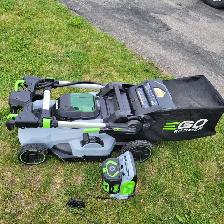 EGO Self-Propelled Lawn Mower with 7.5ah battery & charger - Photo 7