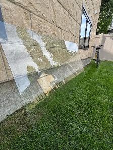 Glass panels for deck railing - Photo 4
