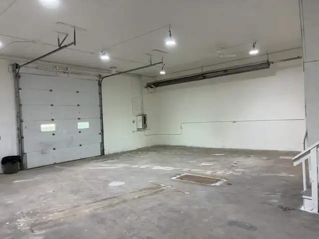 Nice SHOP for RENT