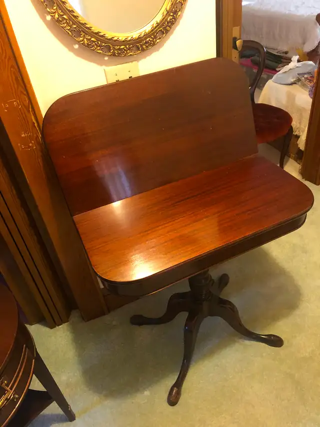 Mirror Oval Vintage Offers Considered