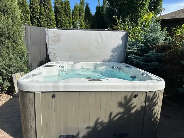 Coast Hot Tub