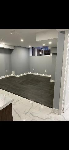 2 Bed   1 Bathroom Legal & Private Basement available Brampton - Photo 2
