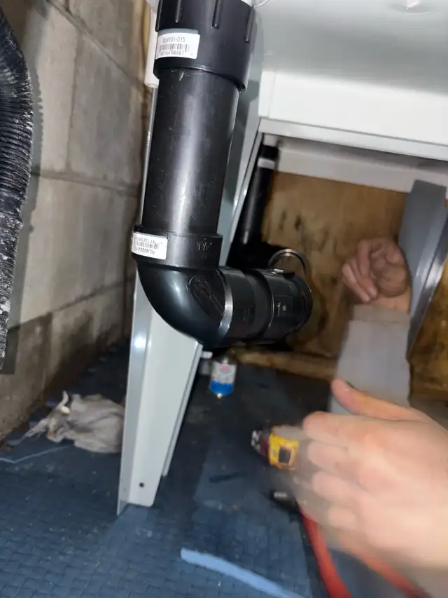 THE HANDYMANS HANDY MAN