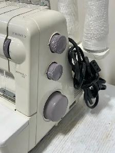 Kenmore 314 Serger Sewing Machine - Photo 9