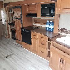 5th Wheel Trailer for Sale - Photo 3