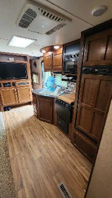 2017 Jayco Jayflight Triple Slide Trailer - Photo 6