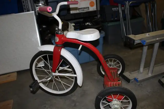 Antique kids Trike (Build like a tank All Metal) Trades see ad