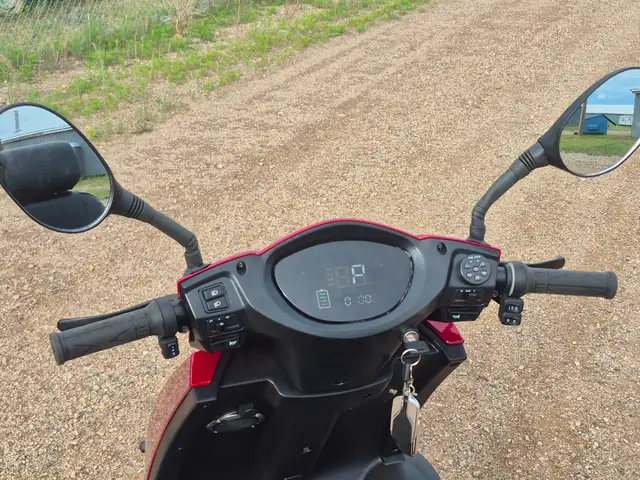 MOBILITY SCOOTER (NO TAX) BRAND NEW NAVIGATOR /4 WHEEL-60V,800W