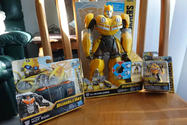 3 Transformers: DJ Bumblebee Singing & Dancing, Autobot Hot Rod