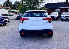 2016 Honda HR-V LX $16288 - Photo 2