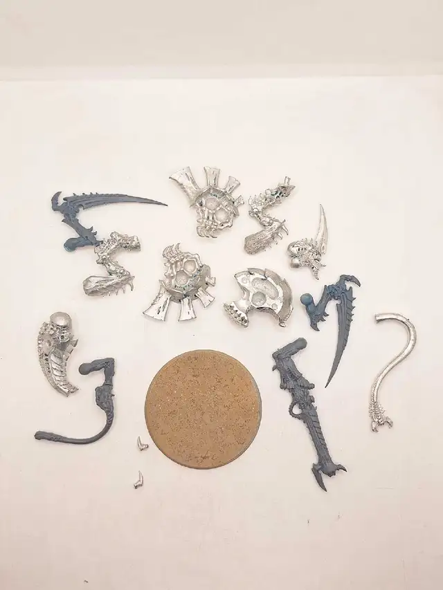 Warhammer 40k metal oop tyranid hive tyrant 2/4 foot talons
