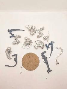 Warhammer 40k metal oop tyranid hive tyrant 2/4 foot talons