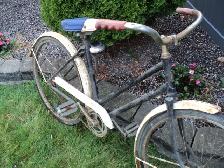 British 1950's 24' GLIDER BIKE Complete & ready for REBUILD - Photo 2