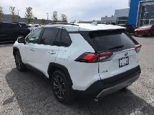 2023 Toyota RAV4 - Photo 3