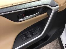 2023 Toyota RAV4 - Photo 18