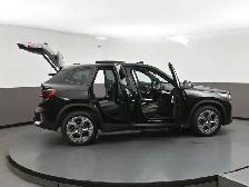 2025 BMW X1 XDRIVE HEATED SEATS, HEATED STEERING WHEEL, APPLE CA - Photo 53