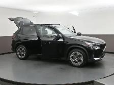 2025 BMW X1 XDRIVE HEATED SEATS, HEATED STEERING WHEEL, APPLE CA - Photo 54