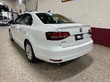 2017 Volkswagen Jetta Wolfsburg|SUNROOF - COMFORT ACCESS w/PUSH - Photo 5