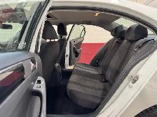 2017 Volkswagen Jetta Wolfsburg|SUNROOF - COMFORT ACCESS w/PUSH - Photo 11