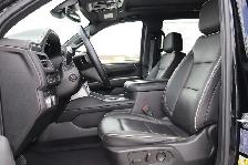 2024 GMC Yukon 4WD 4DR SLT - Photo 23