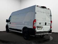 2025 Ram ProMaster Cargo Van SLT | Apple CarPlay | Android Auto - Photo 4
