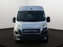 2025 Ram ProMaster Cargo Van SLT | Apple CarPlay | Android Auto - Photo 8