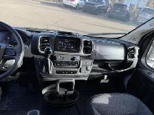 2025 Ram ProMaster Cargo Van SLT | Apple CarPlay | Android Auto - Photo 19