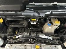 2025 Ram ProMaster Cargo Van SLT | Apple CarPlay | Android Auto - Photo 23