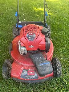 Toro Lawn Mower - Photo 2