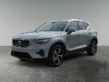 2025 Volvo XC40 Core Bright Theme